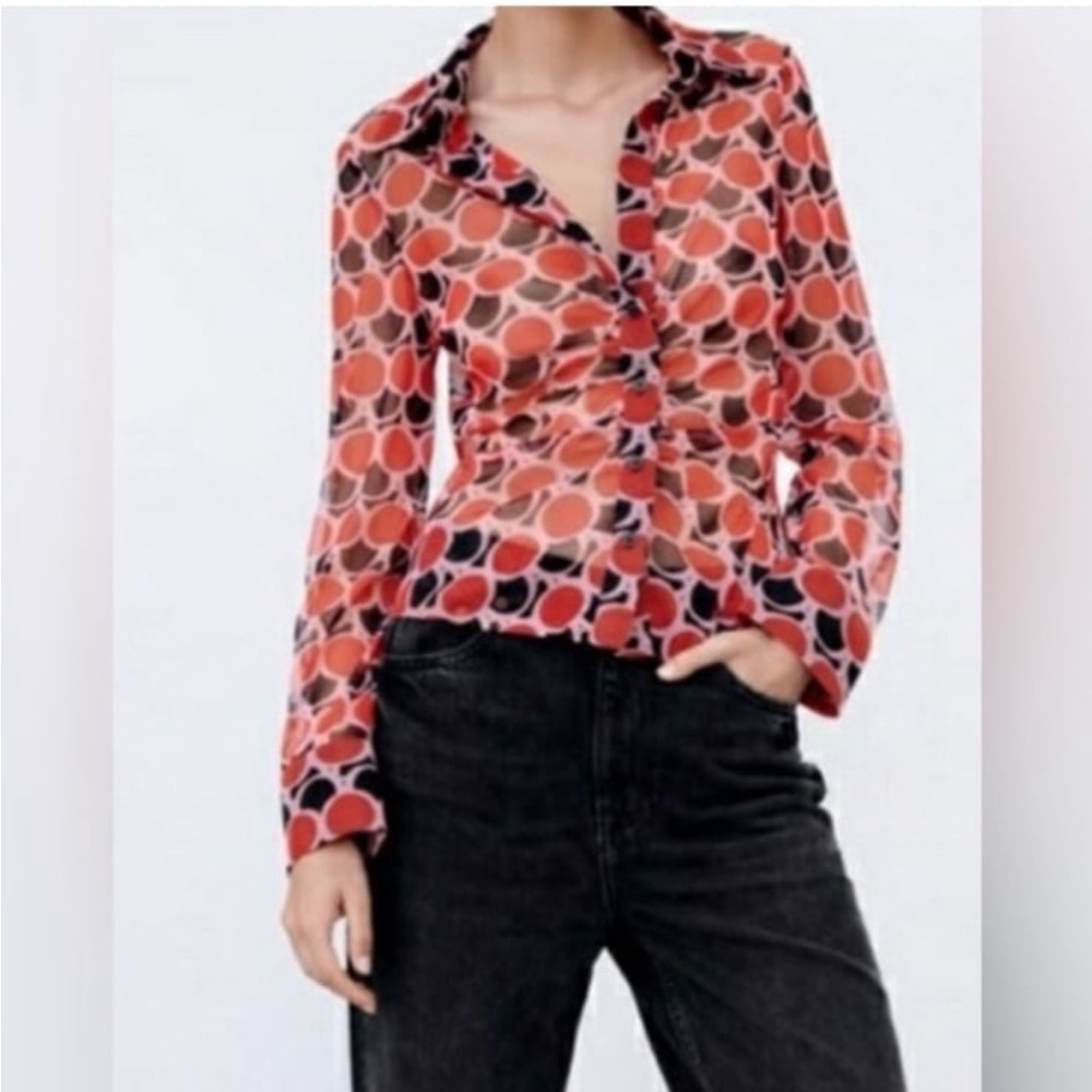 Zara Red and Black Fitted Ruched Blouse - Picture 3 of 3